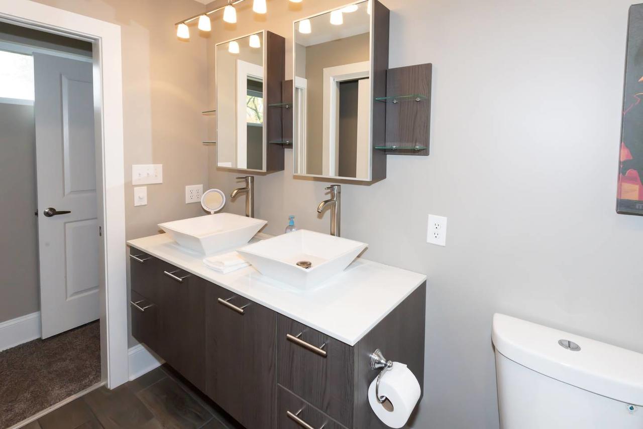 4 Bed 4 Bath Home In Indianapolis - thumb 14