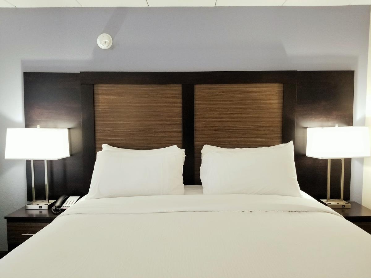 Wingate By Wyndham Bloomington - thumb 14