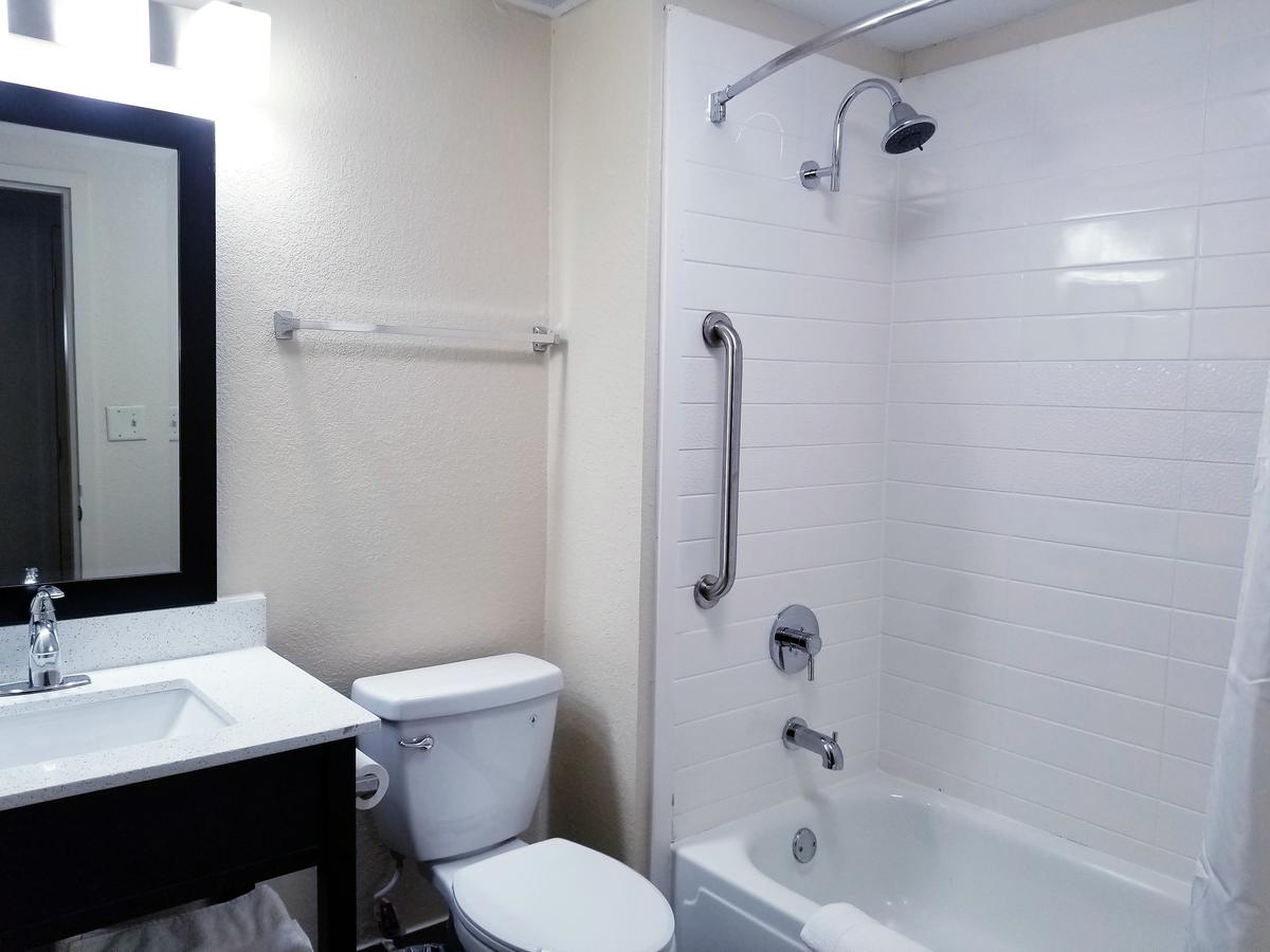 Wingate By Wyndham Bloomington - thumb 12