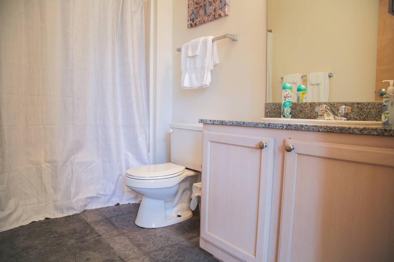 RENOVATED 2BR APT IN HISTORIC DEPARTMENT STORE - thumb 10