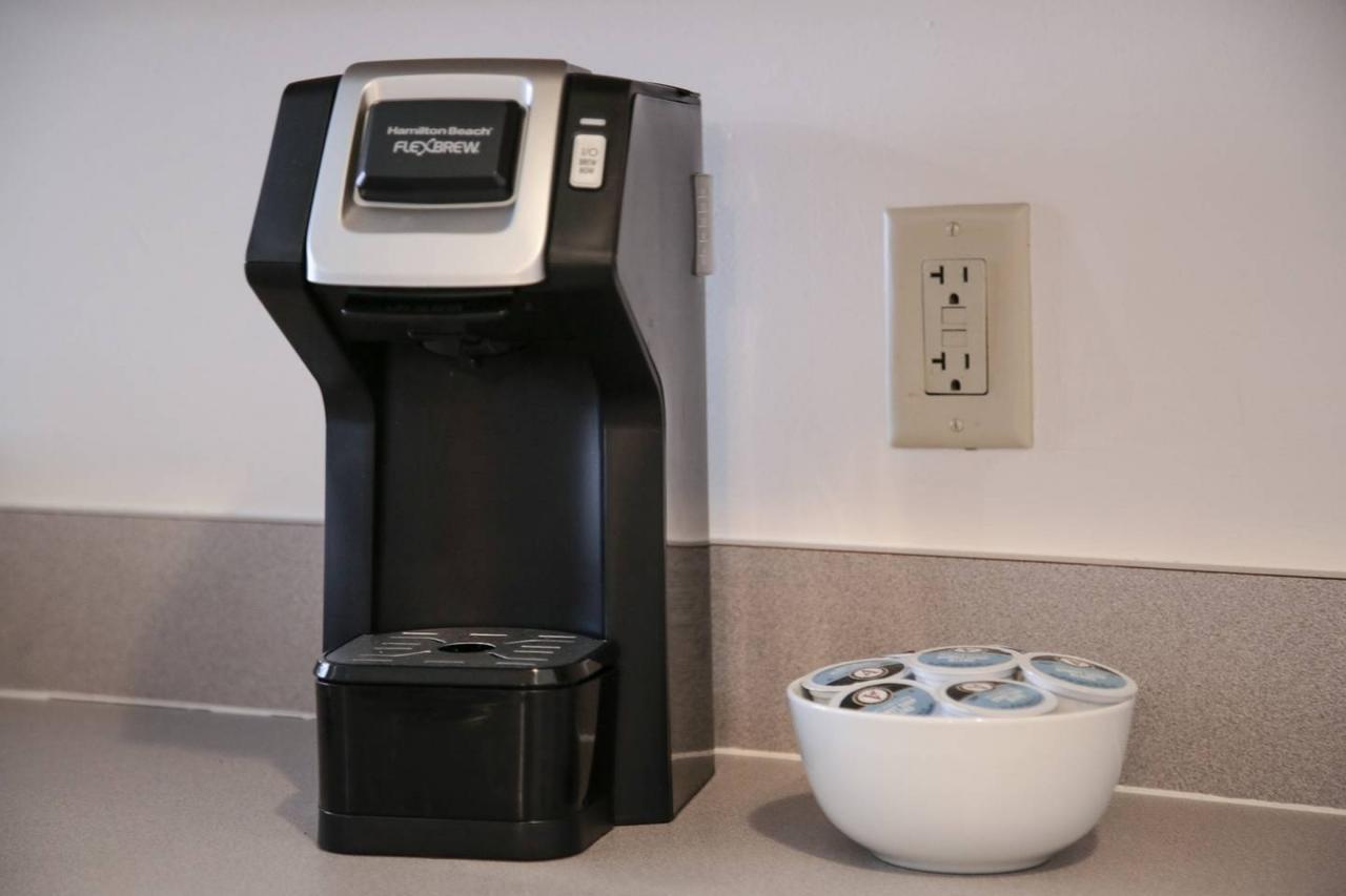 RENOVATED 2BR APT IN HISTORIC DEPARTMENT STORE - thumb 15