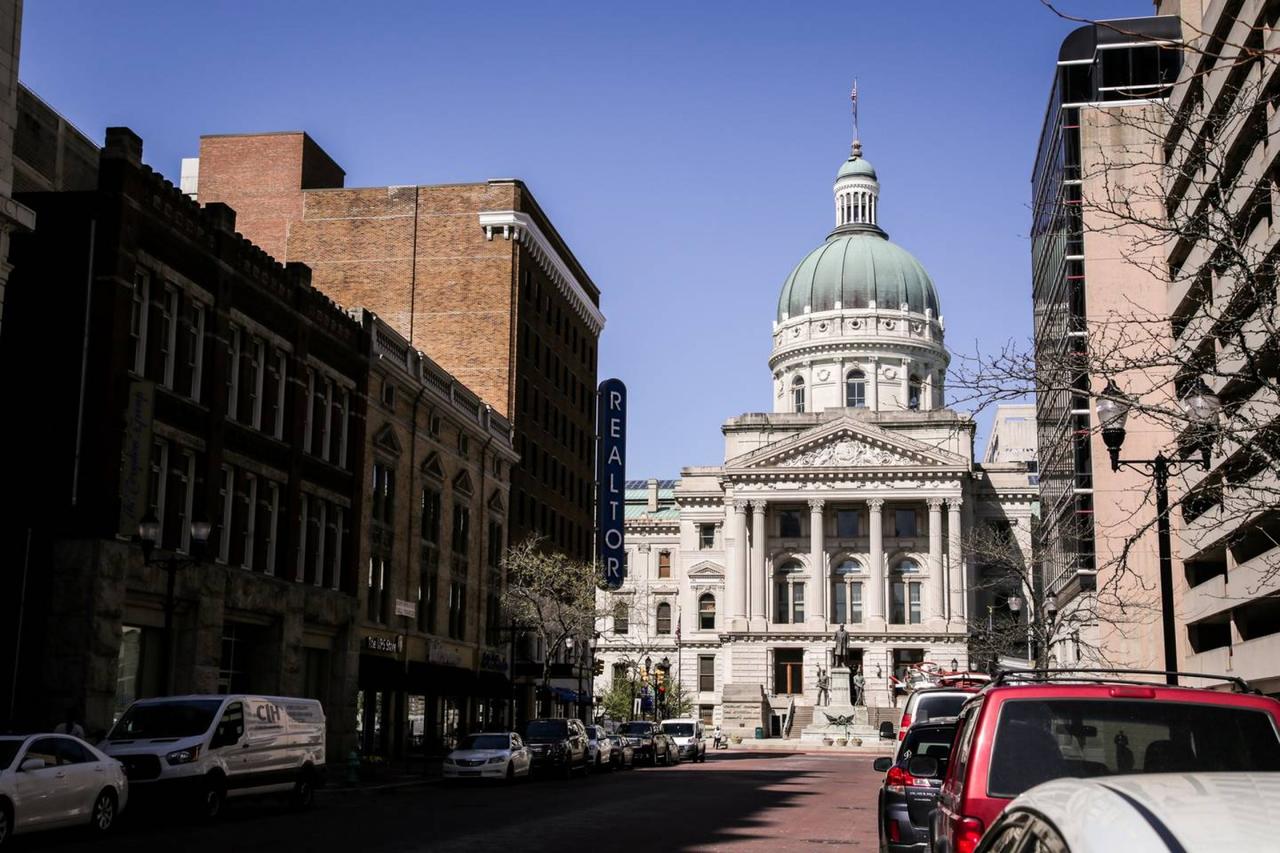 RENOVATED 2BR APT IN HISTORIC DEPARTMENT STORE - thumb 36