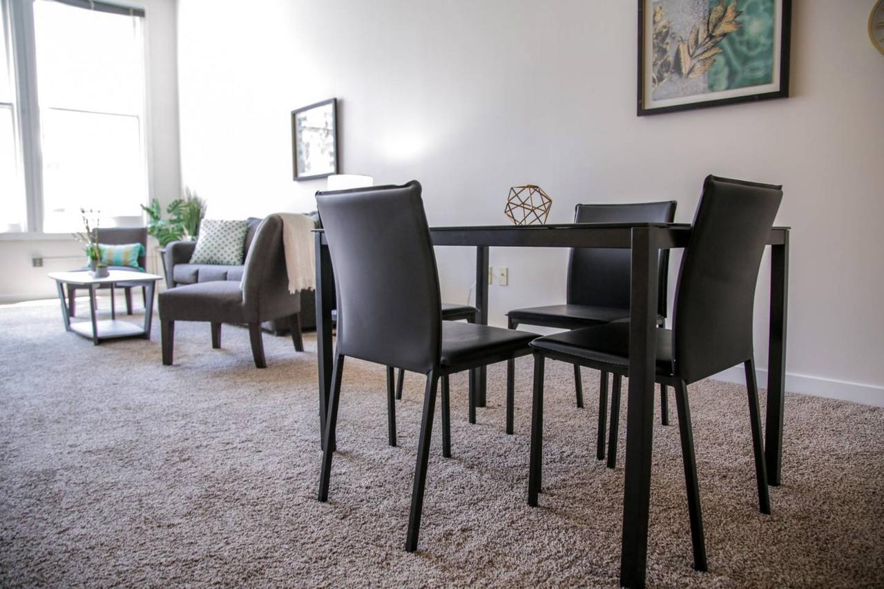 RENOVATED 2BR APT IN HISTORIC DEPARTMENT STORE - thumb 11