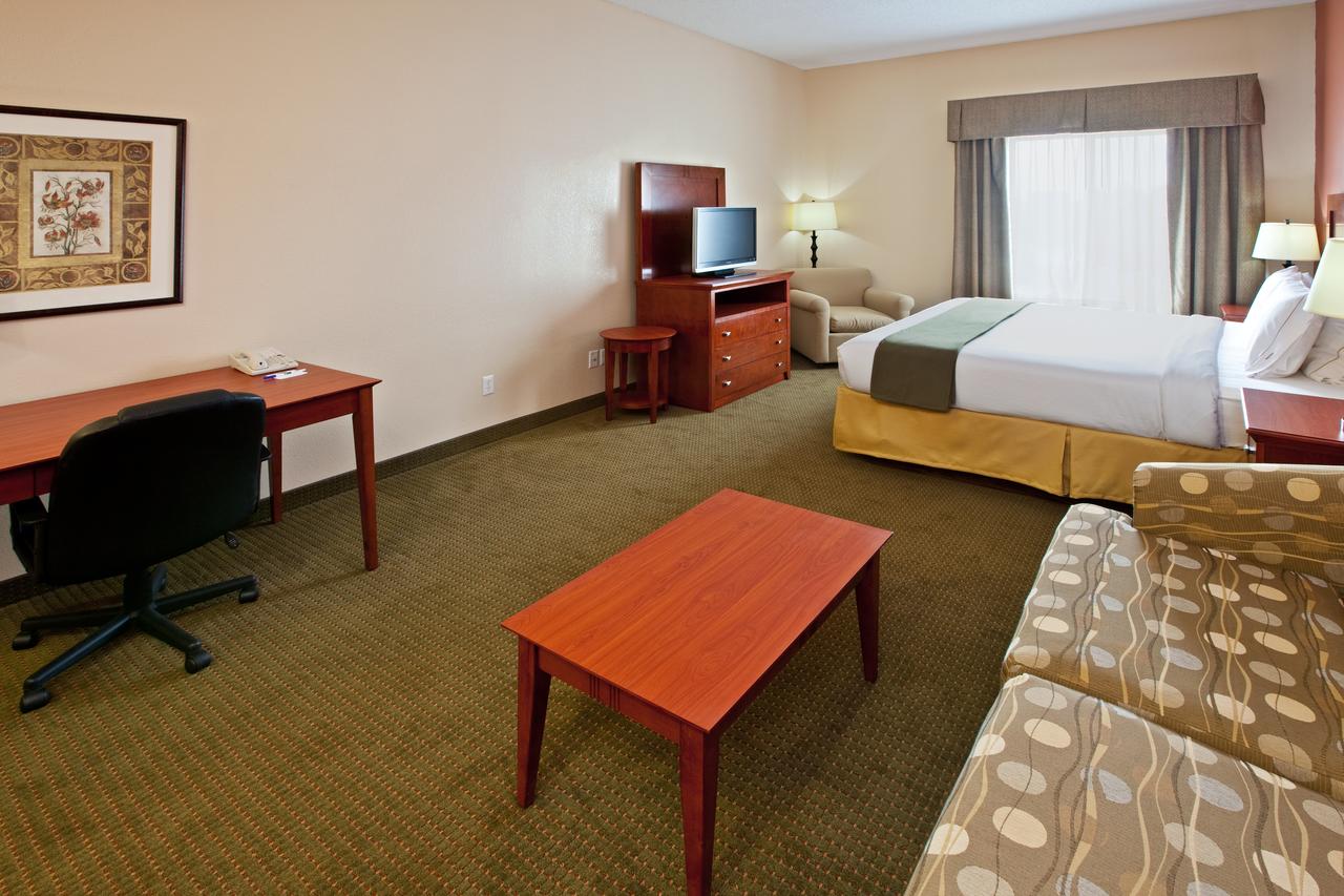 Holiday Inn Express Hotel & Suites Bedford - thumb 7