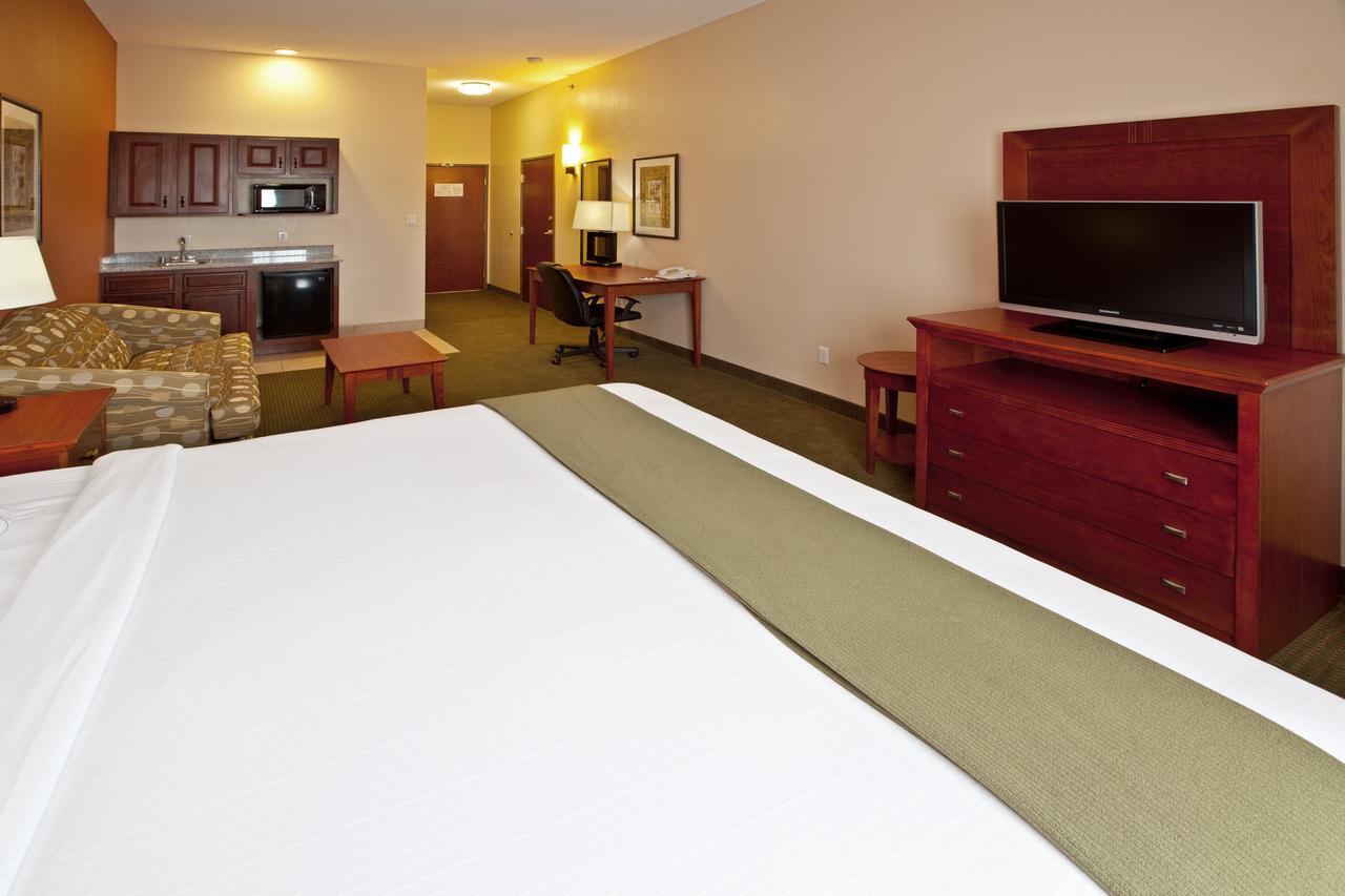 Holiday Inn Express Hotel & Suites Bedford - thumb 2