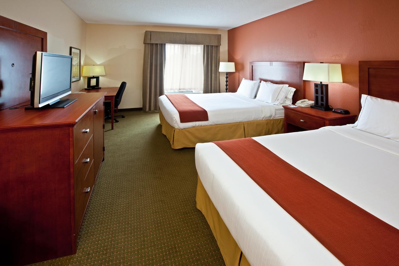 Holiday Inn Express Hotel & Suites Bedford - thumb 11