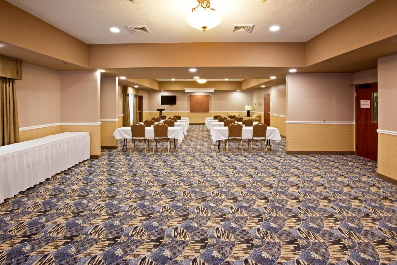 Holiday Inn Express Hotel & Suites Bedford - thumb 8