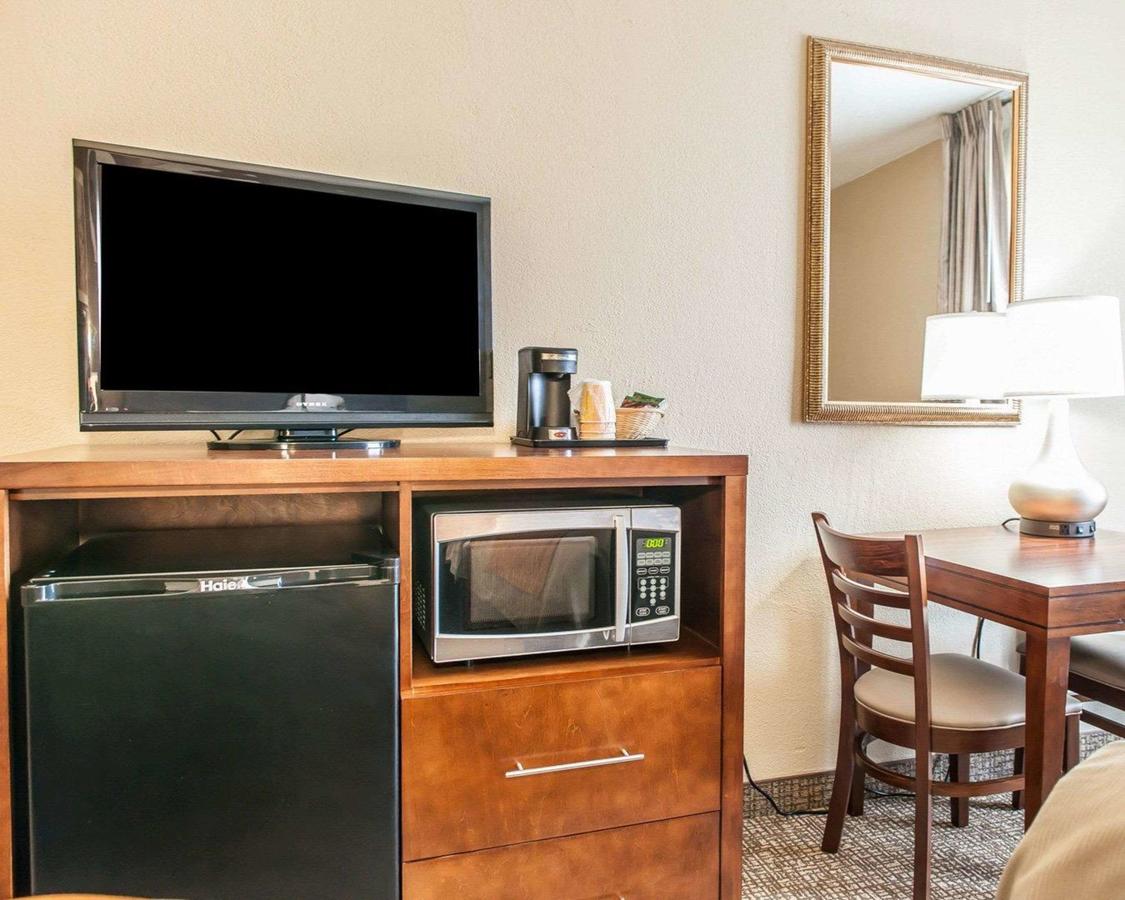 Comfort Inn Madison - thumb 24
