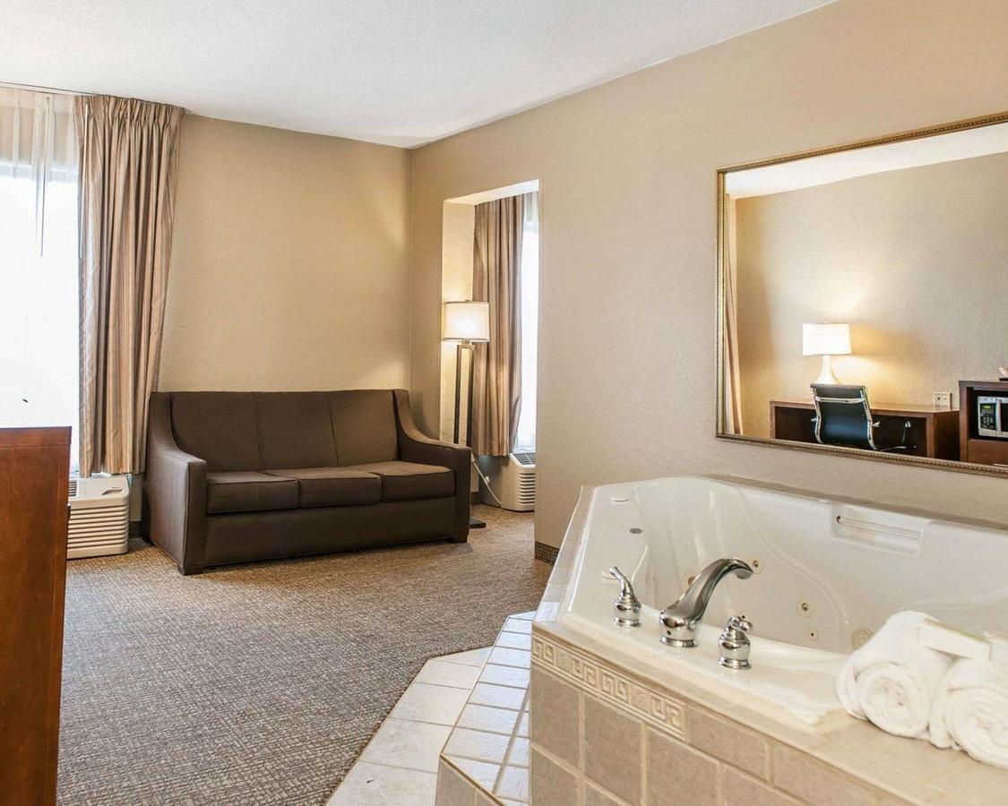 Comfort Inn Madison - thumb 26