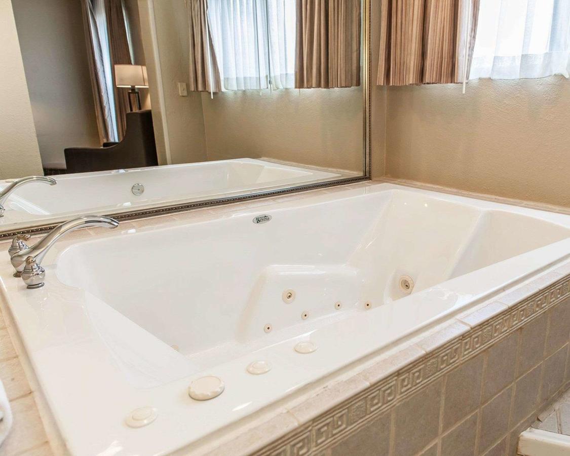 Comfort Inn Madison - thumb 8