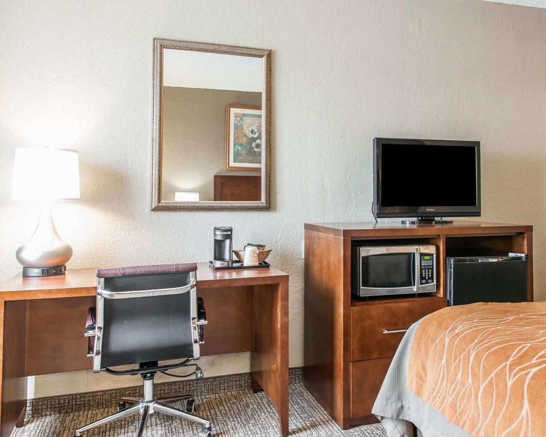 Comfort Inn Madison - thumb 1