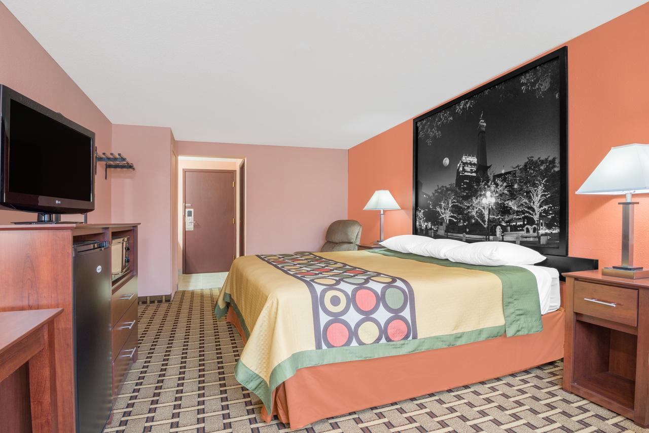 Super 8 By Wyndham Shelbyville - thumb 6