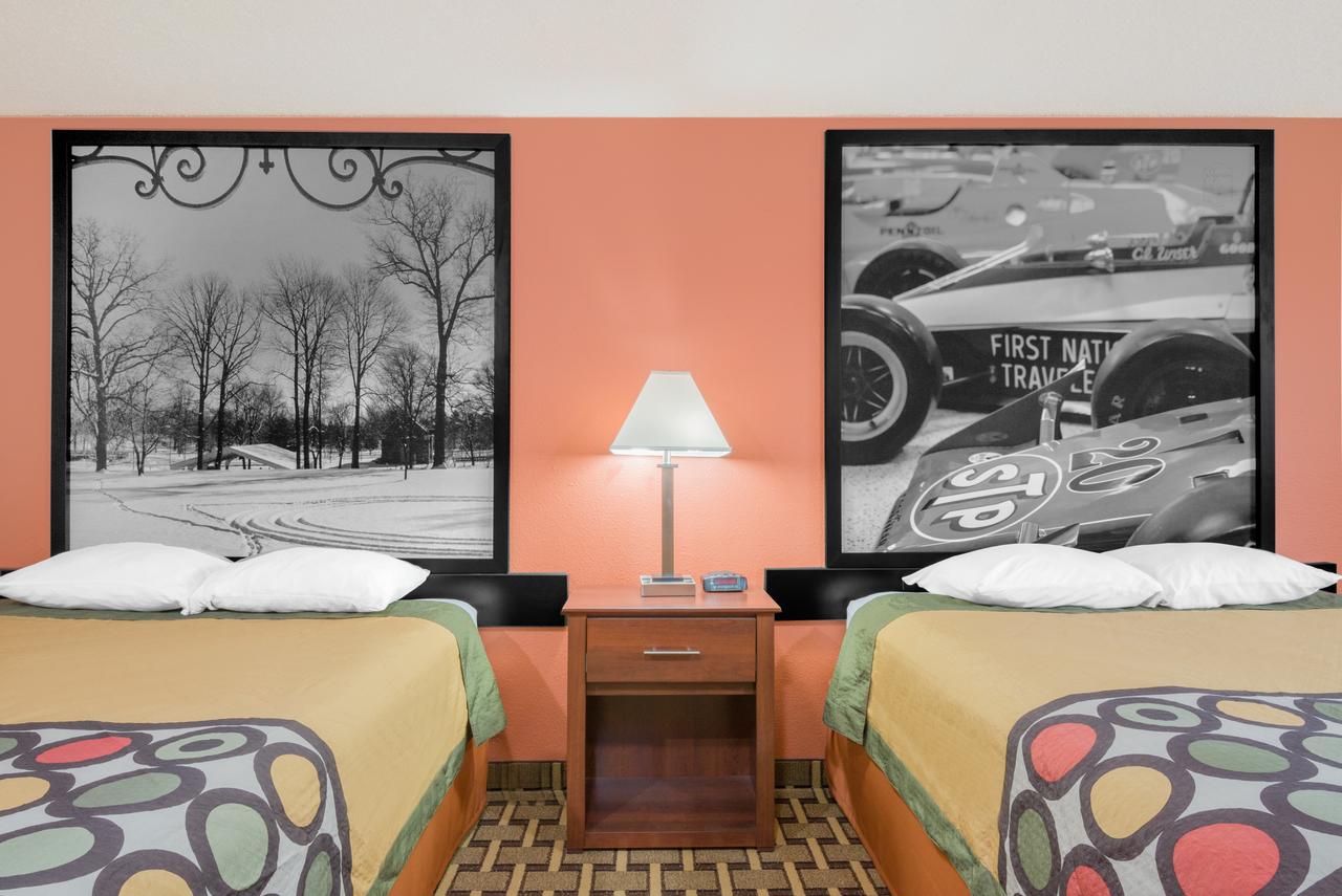 Super 8 By Wyndham Shelbyville - thumb 9