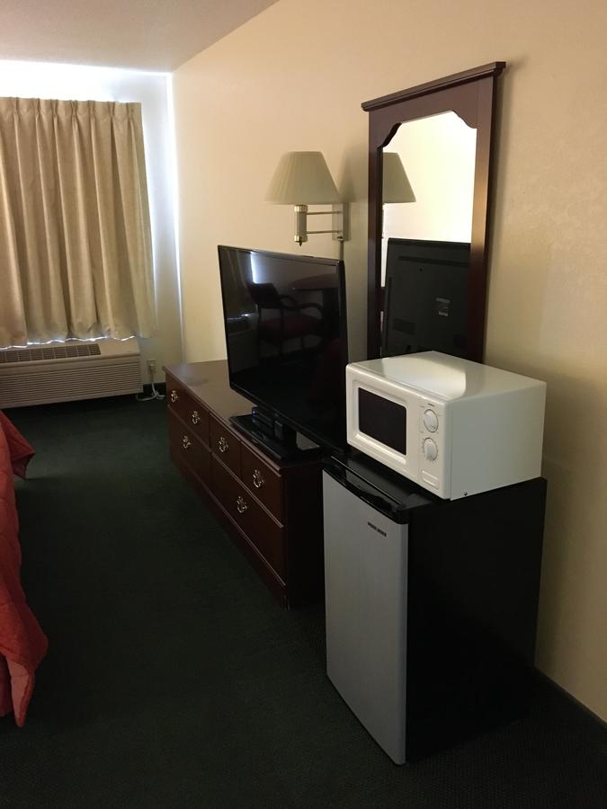 Arlington Inn And Suites - thumb 18