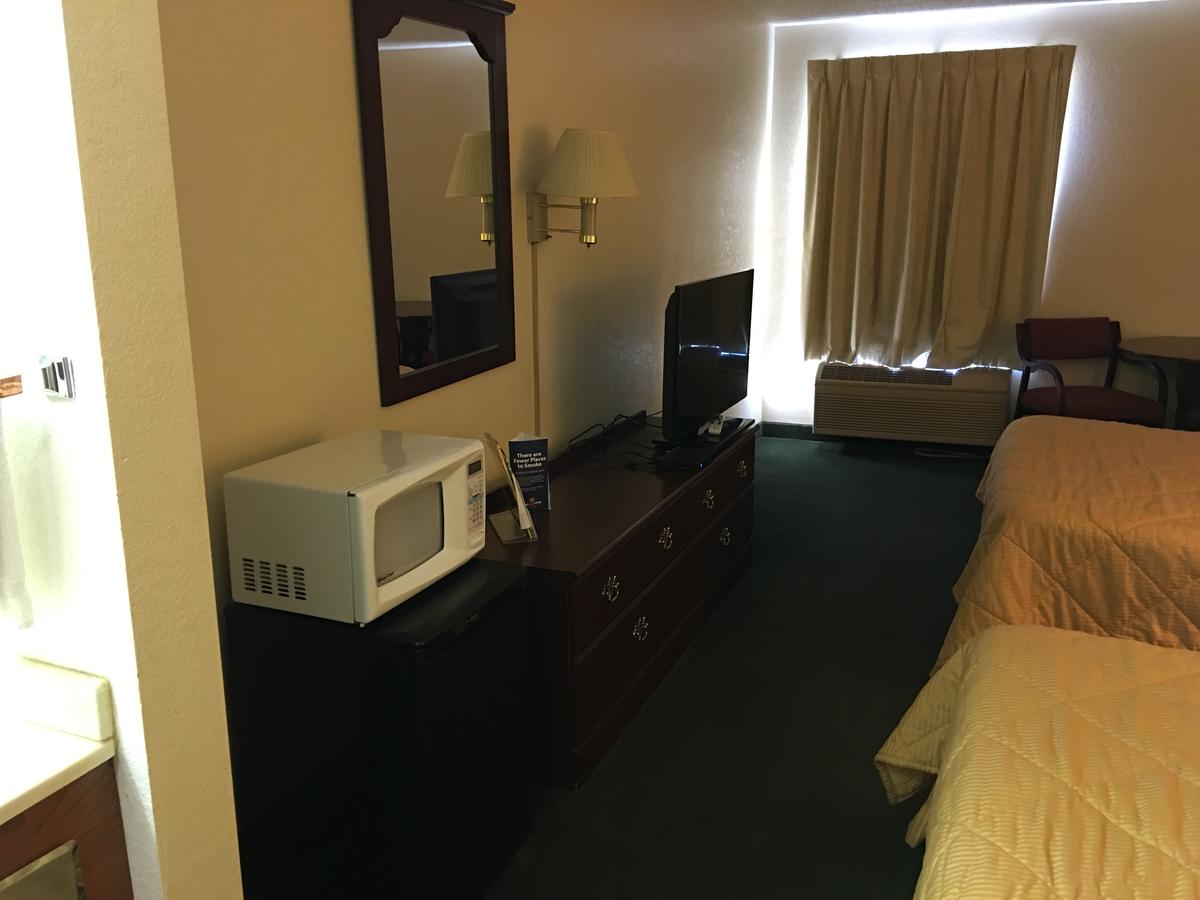 Arlington Inn And Suites - thumb 9