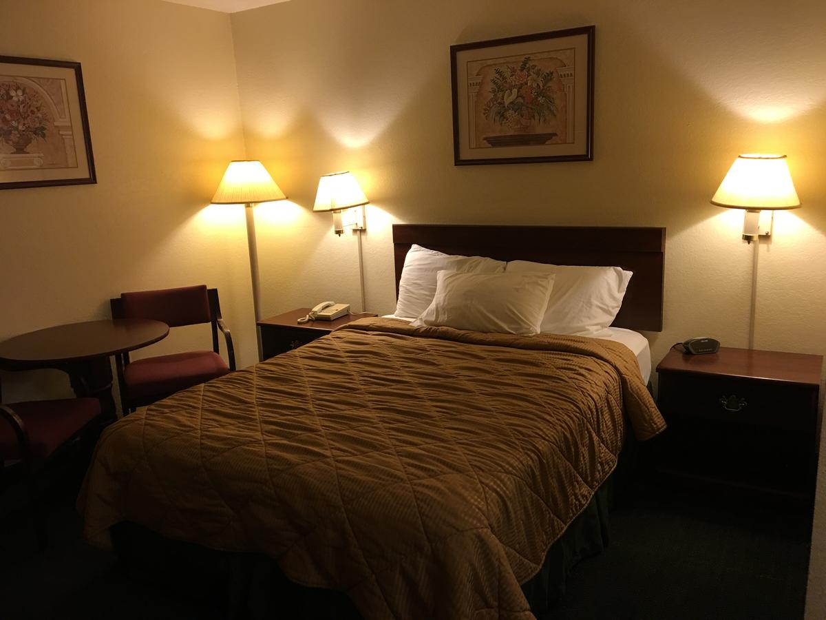 Arlington Inn And Suites - thumb 22