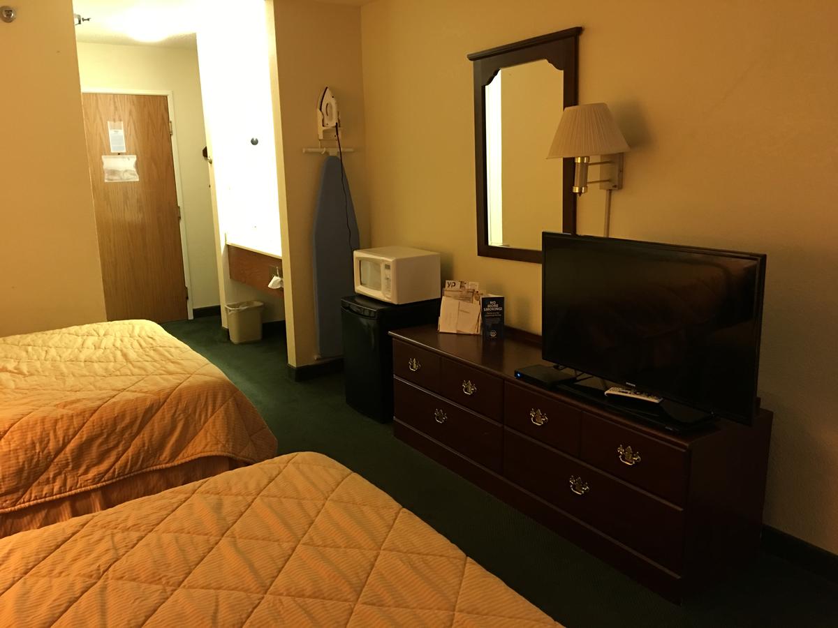 Arlington Inn And Suites - thumb 10