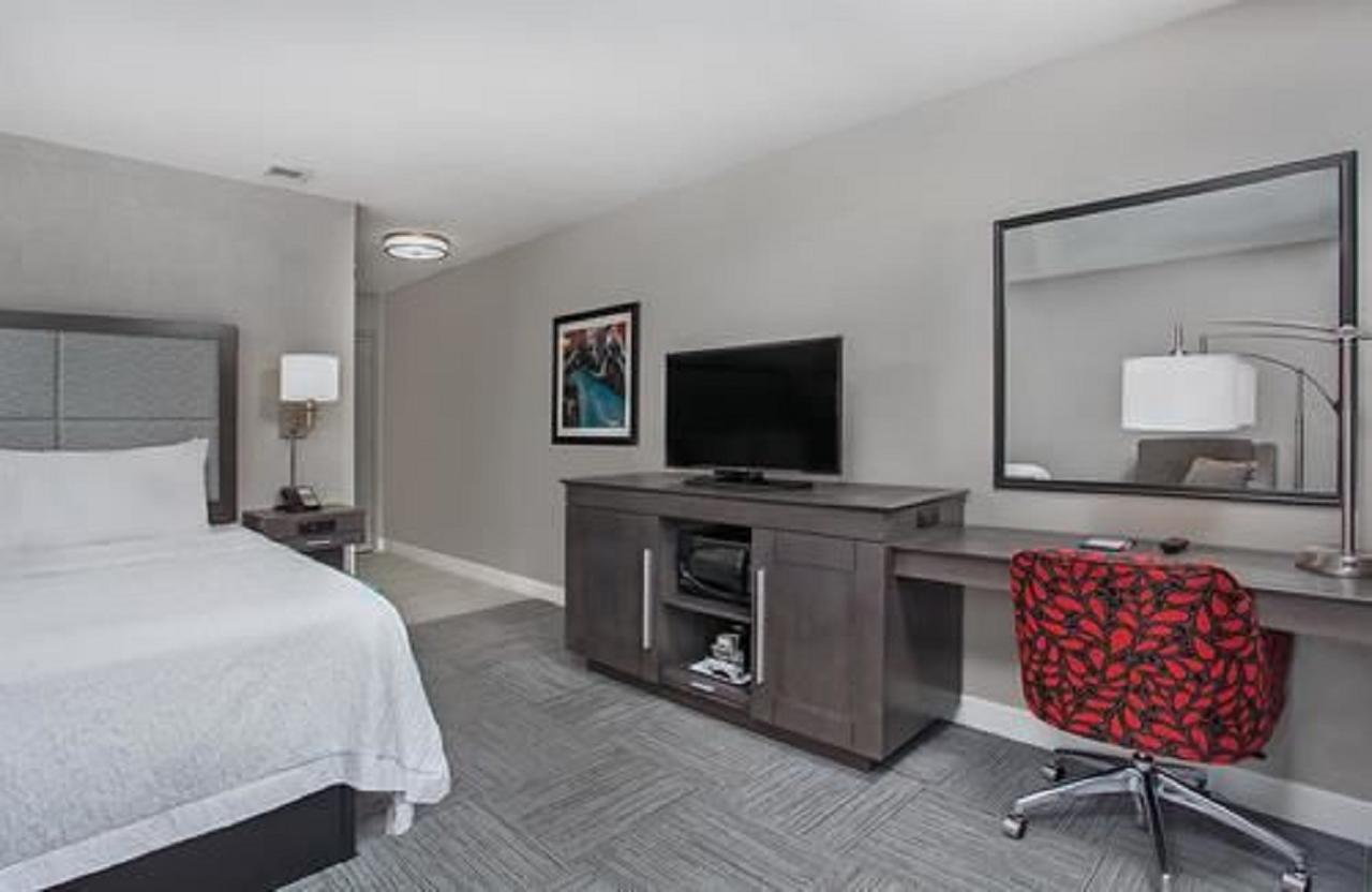 Hampton Inn Vincennes - thumb 15