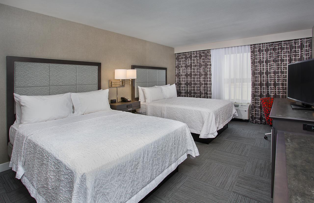 Hampton Inn Vincennes - thumb 23