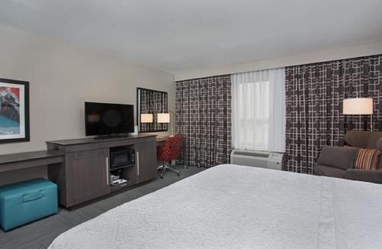 Hampton Inn Vincennes - thumb 16