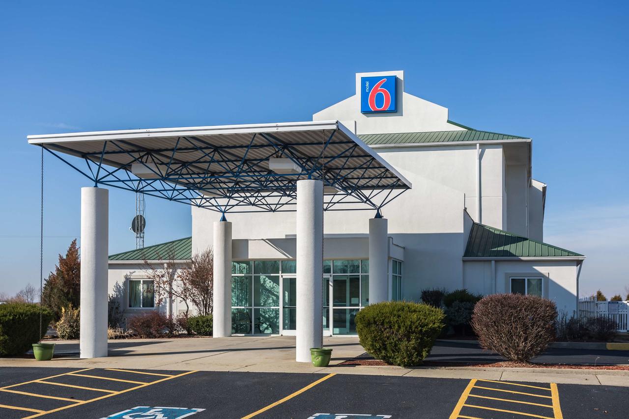 Motel 6 Dale - thumb 2