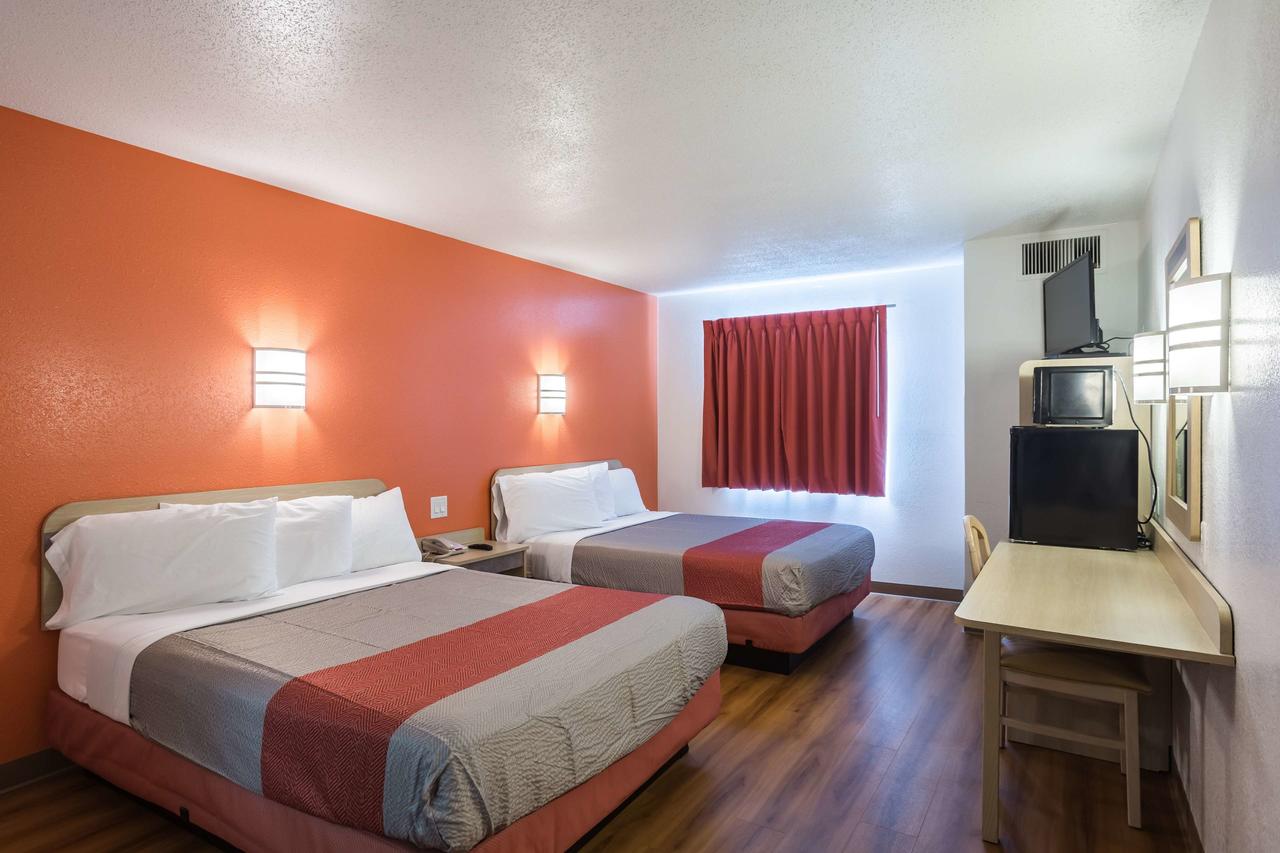 Motel 6 Dale - thumb 35