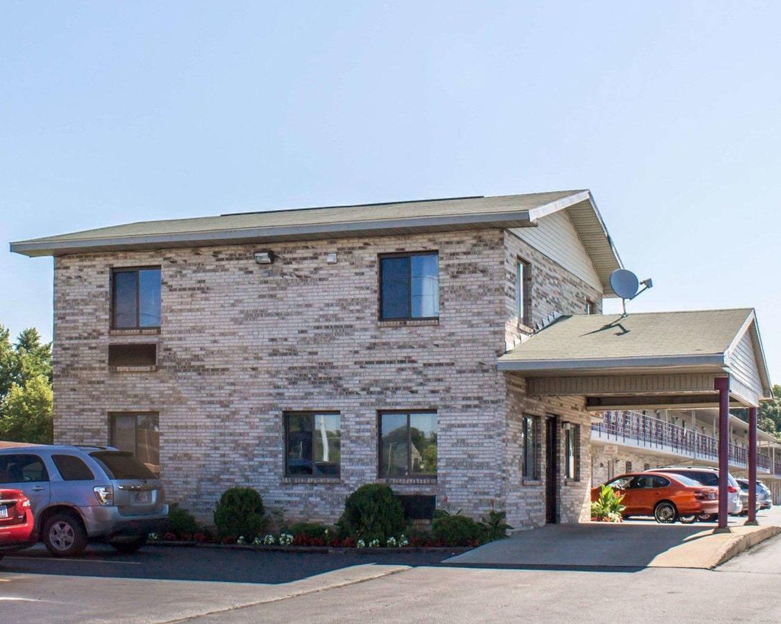 Econo Lodge Elkhart - thumb 20