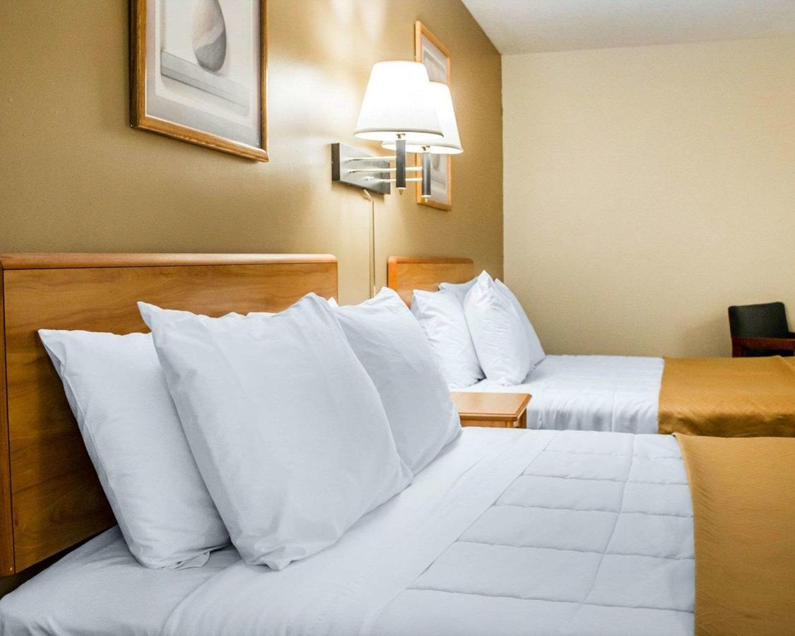 Econo Lodge Elkhart - thumb 21