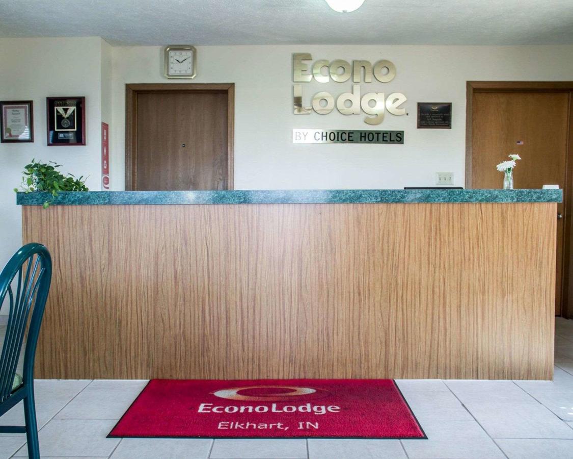 Econo Lodge Elkhart - thumb 8
