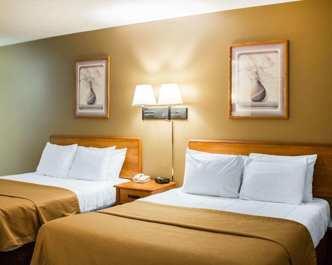 Econo Lodge Elkhart - thumb 17