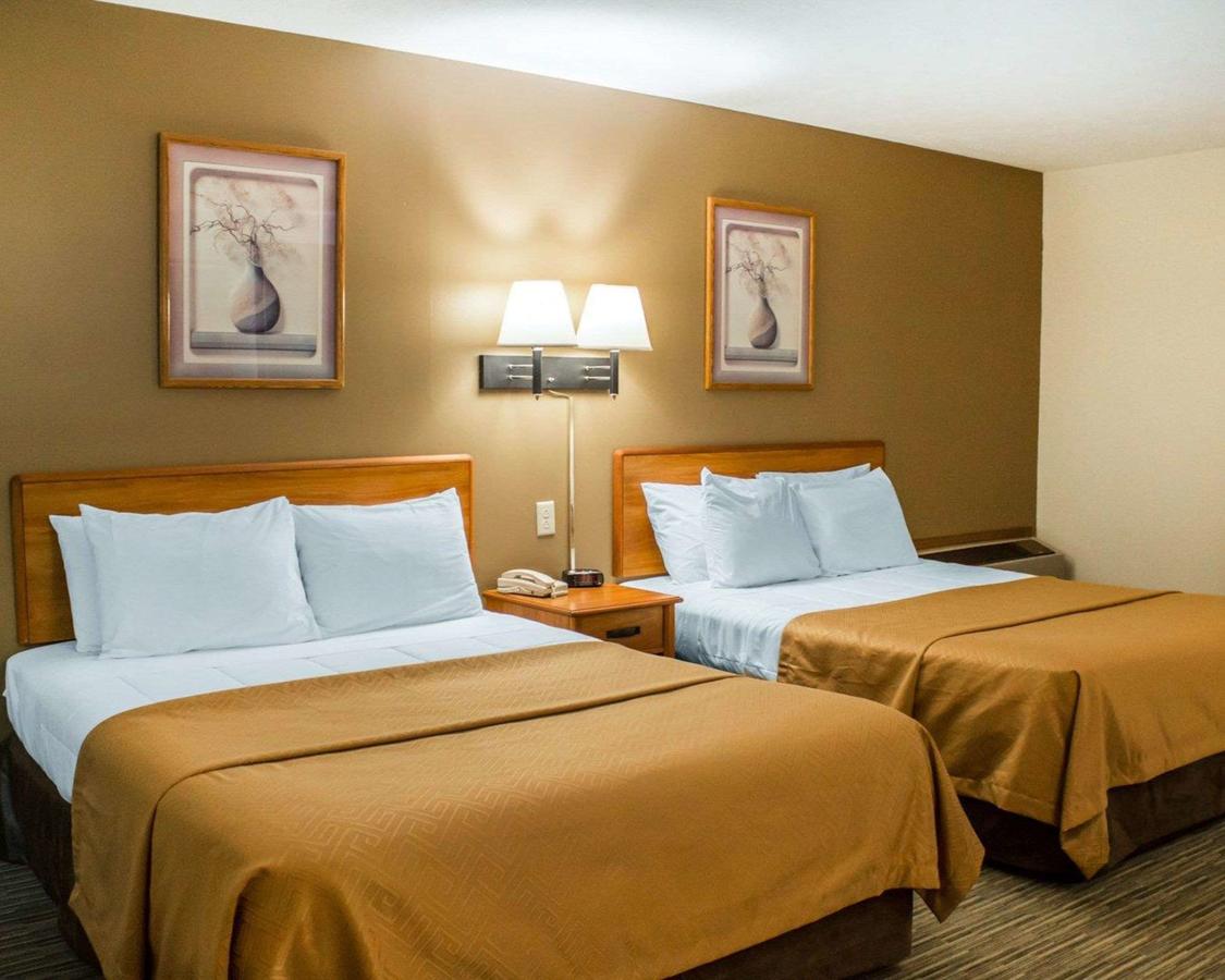 Econo Lodge Elkhart - thumb 5