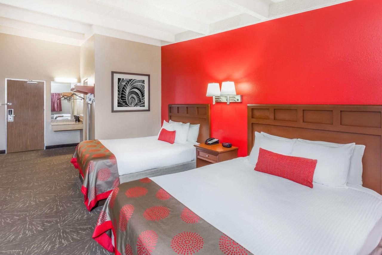 Ramada By Wyndham Hammond Hotel & Conference Center - thumb 11