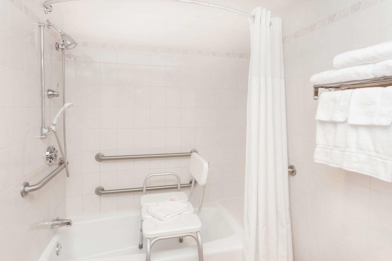 Ramada By Wyndham Hammond Hotel & Conference Center - thumb 12