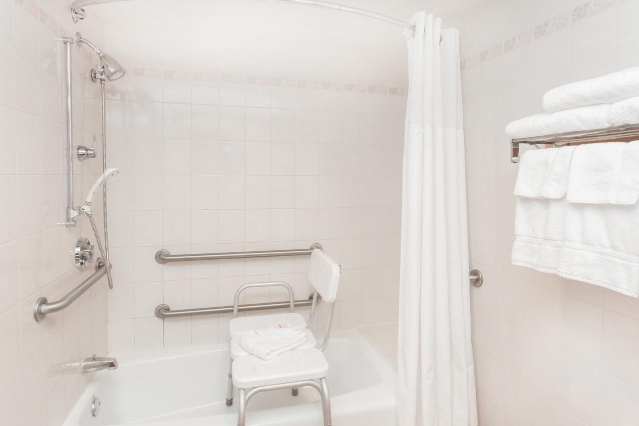 Ramada By Wyndham Hammond Hotel & Conference Center - thumb 10