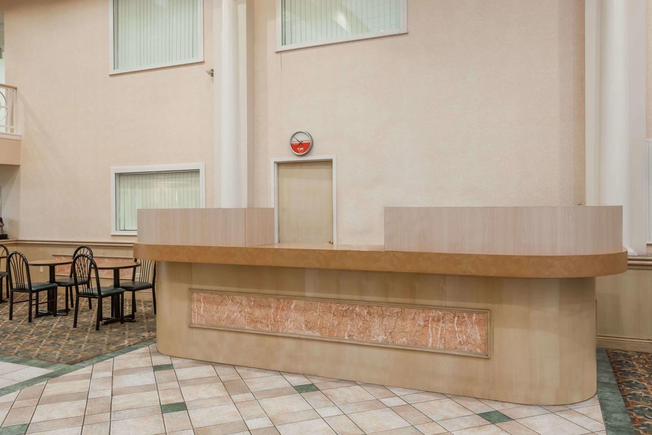 Ramada By Wyndham Hammond Hotel & Conference Center - thumb 13