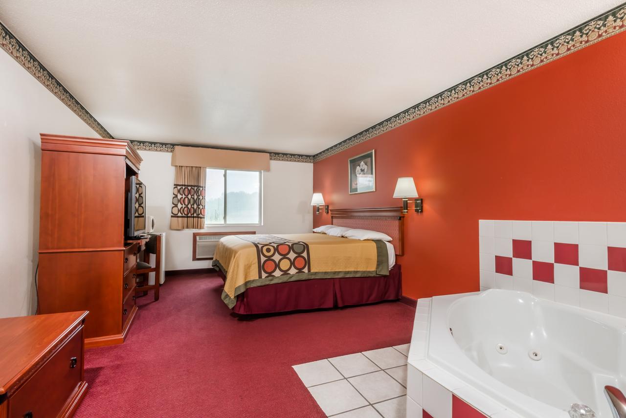 Super 8 By Wyndham Bedford - thumb 12