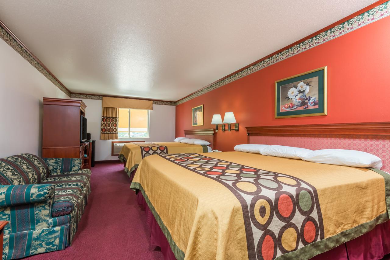 Super 8 By Wyndham Bedford - thumb 14