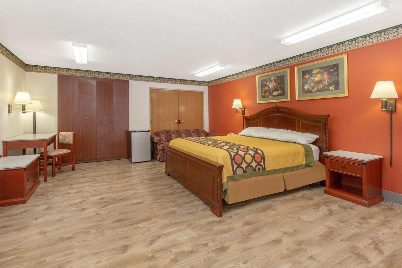 Super 8 By Wyndham Bedford - thumb 27