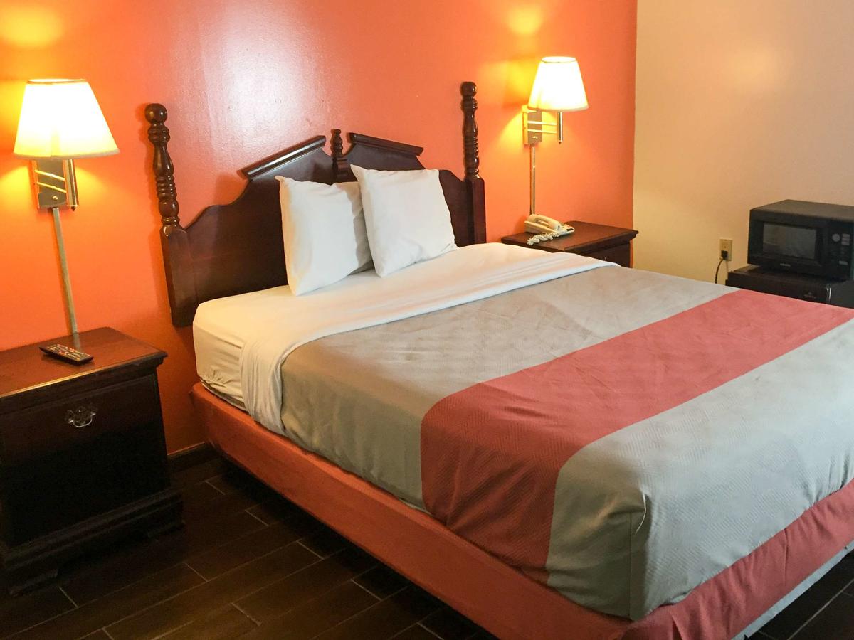 Motel 6 Franklin - thumb 13
