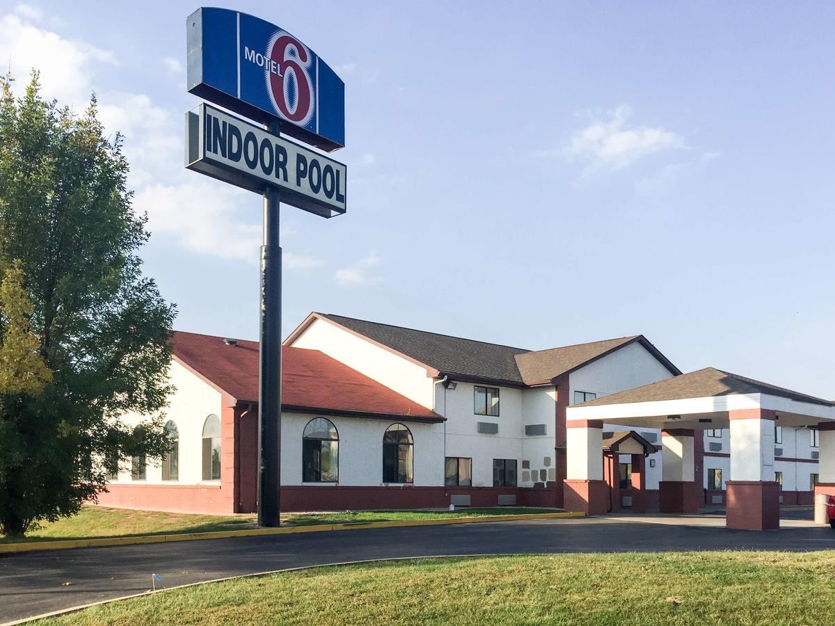 Motel 6 Franklin - thumb 0