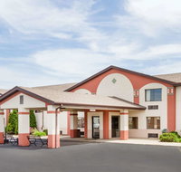 Super 8 by Wyndham Plymouth - Accommodation Indiana