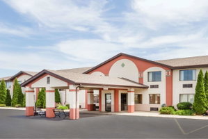 Super 8 By Wyndham Plymouth