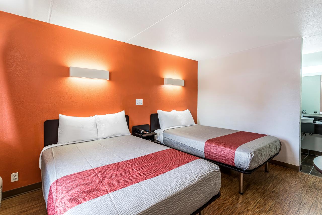 Motel 6 Evansville - thumb 24