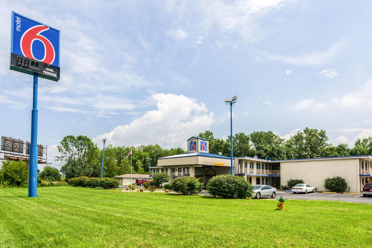 Motel 6 Evansville - thumb 39