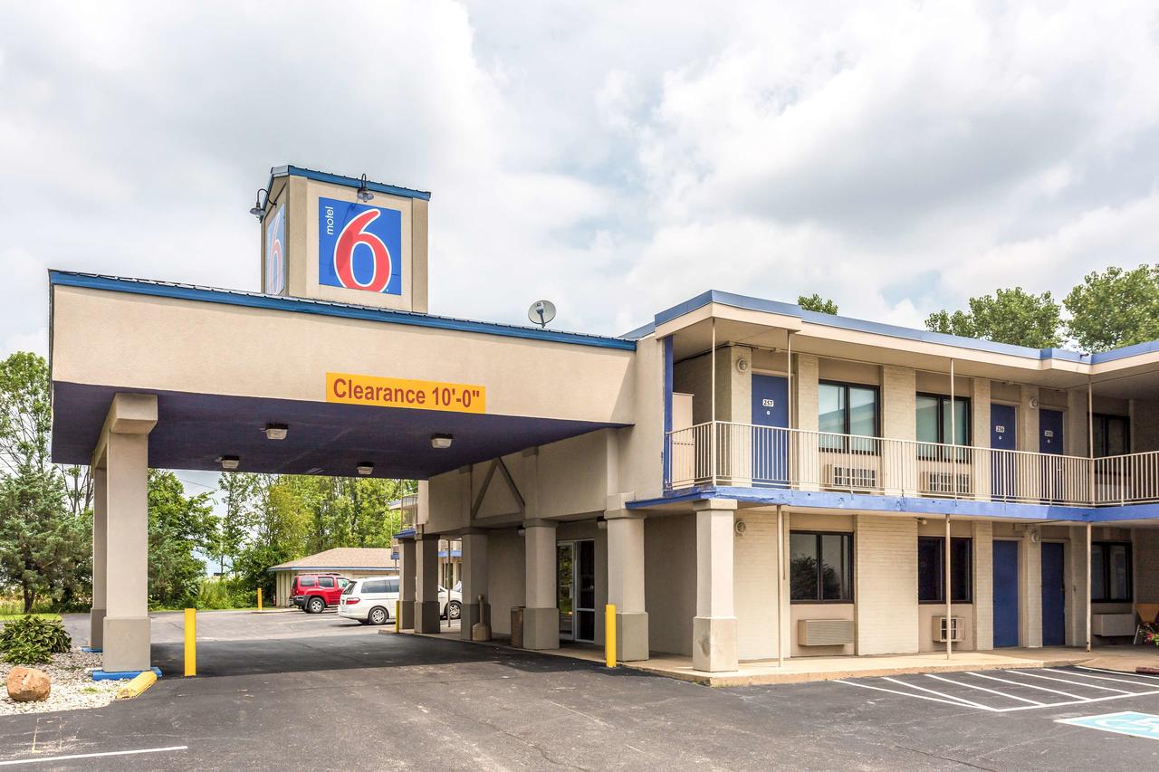 Motel 6 Evansville - thumb 40