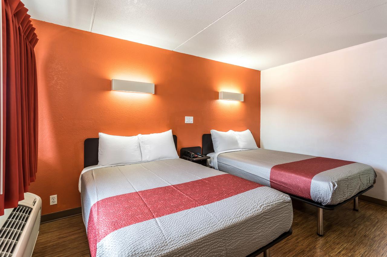 Motel 6 Evansville - thumb 22