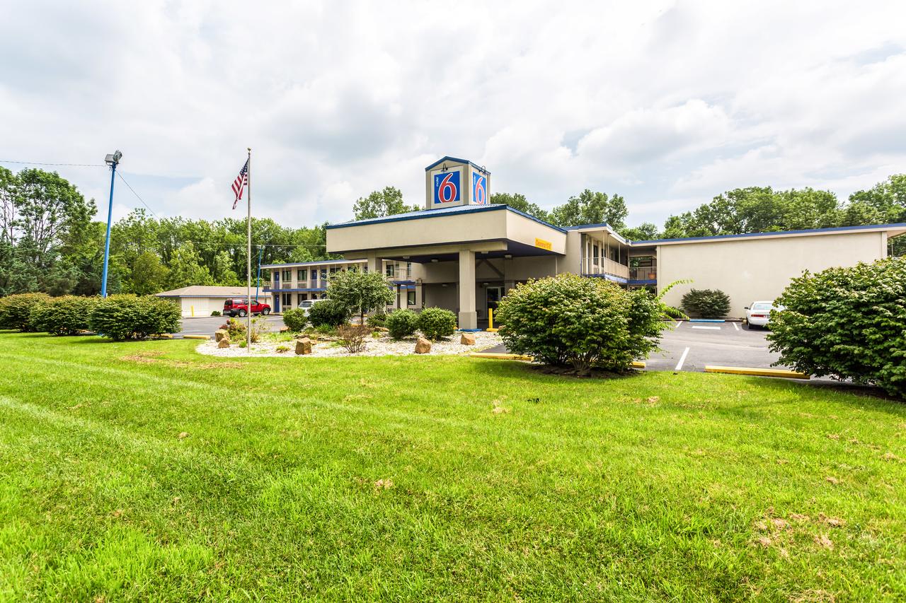 Motel 6 Evansville - thumb 11