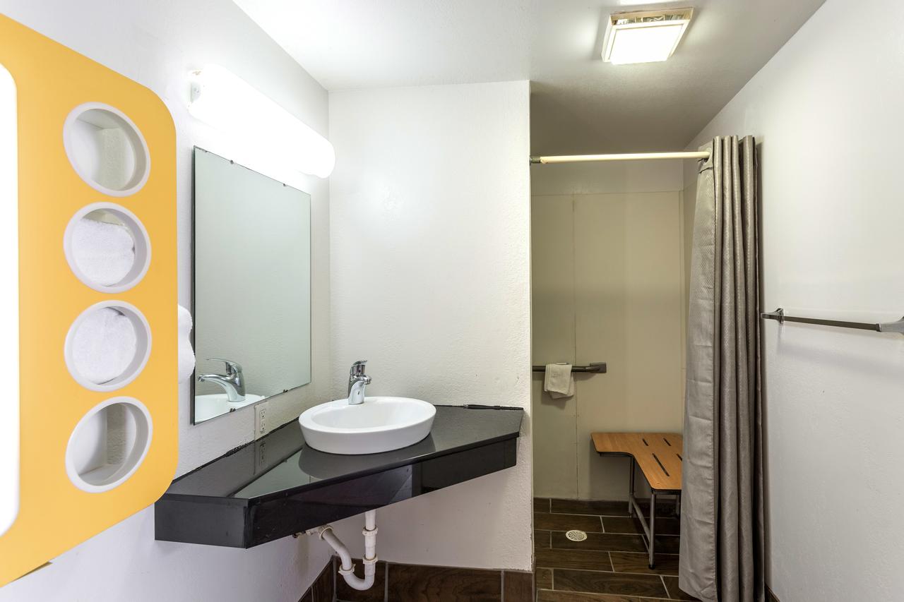 Motel 6 Evansville - thumb 29