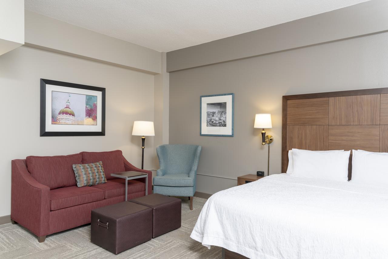 Hampton Inn Indianapolis Downtown Across From Circle Centre - thumb 11
