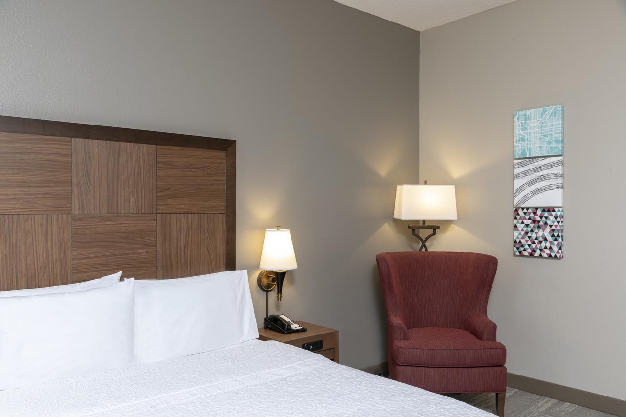 Hampton Inn Indianapolis Downtown Across From Circle Centre - thumb 1